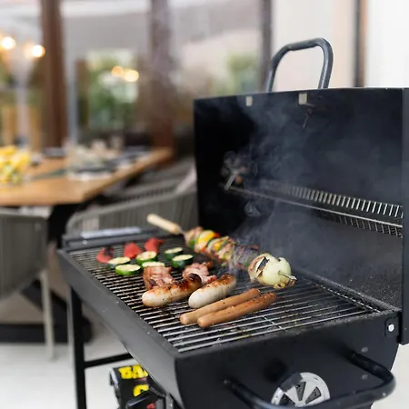 Otthon Foeldvaron Villa