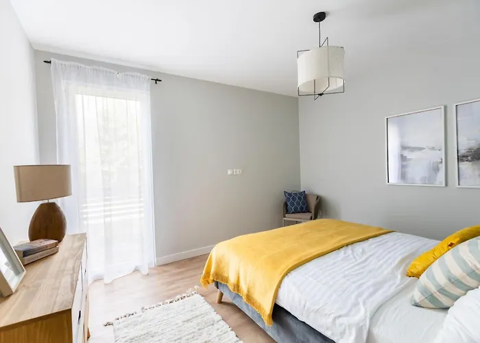 Otthon Foeldvaron Villa *